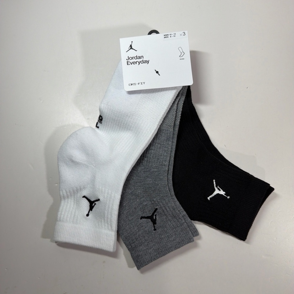 Air Jordan Everyday Ankle Quarter Socks 3 Pairs Black/Gray/White DX9655 Size L